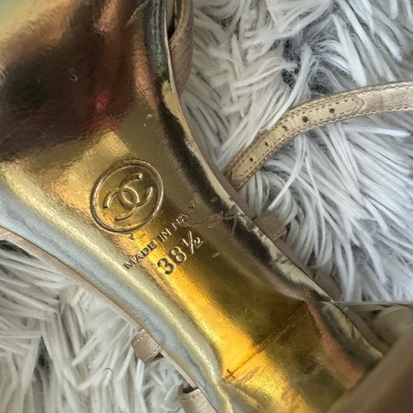 Chanel shoes good condition - Picture 5 of 5